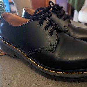 Dr. MARTENS - WOMEN'S LEATHER OXFORD  SHOES